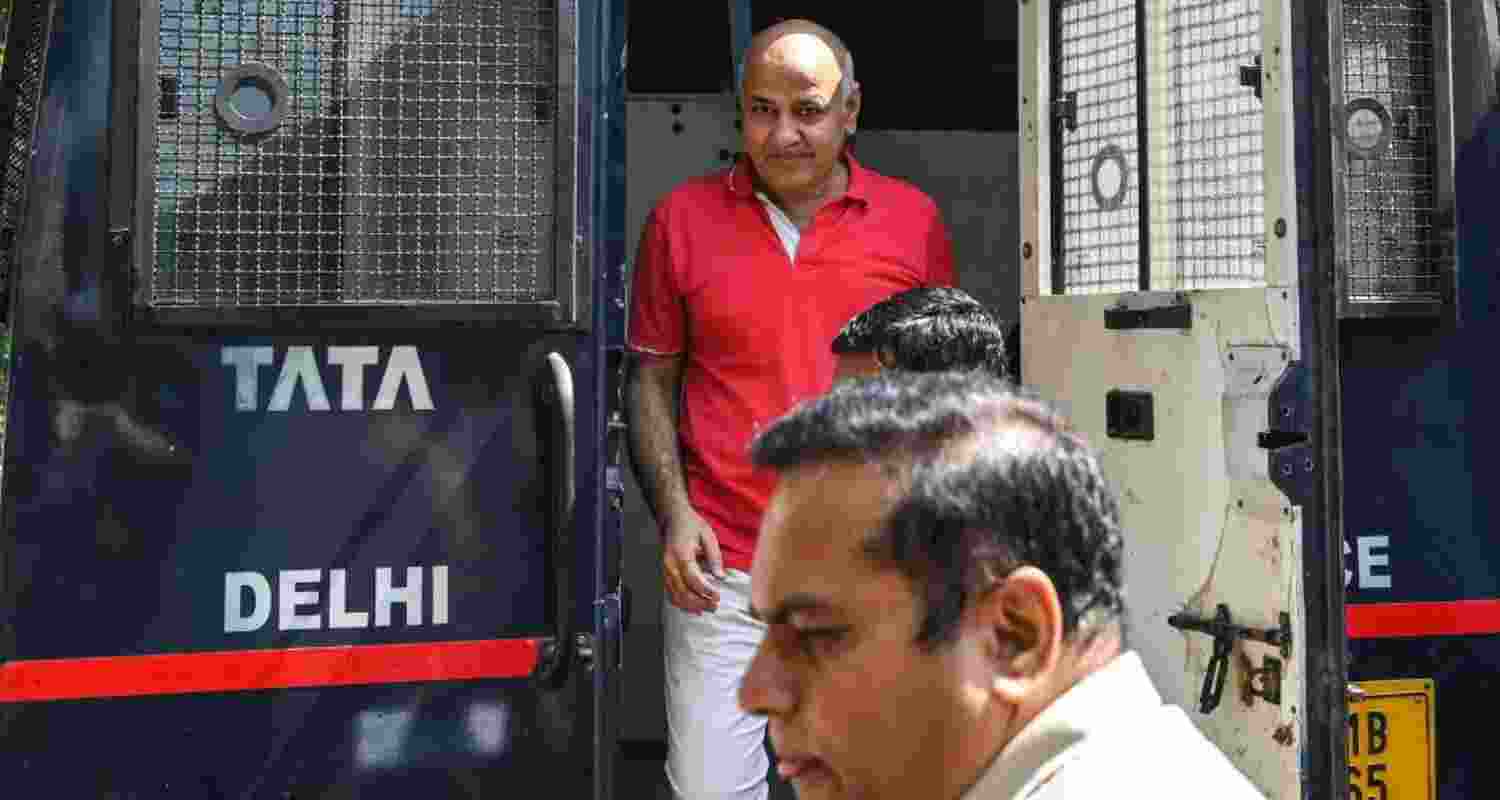 AAP leader and former Delhi deputy chief minister Manish Sisodia being taken to a Delhi court.