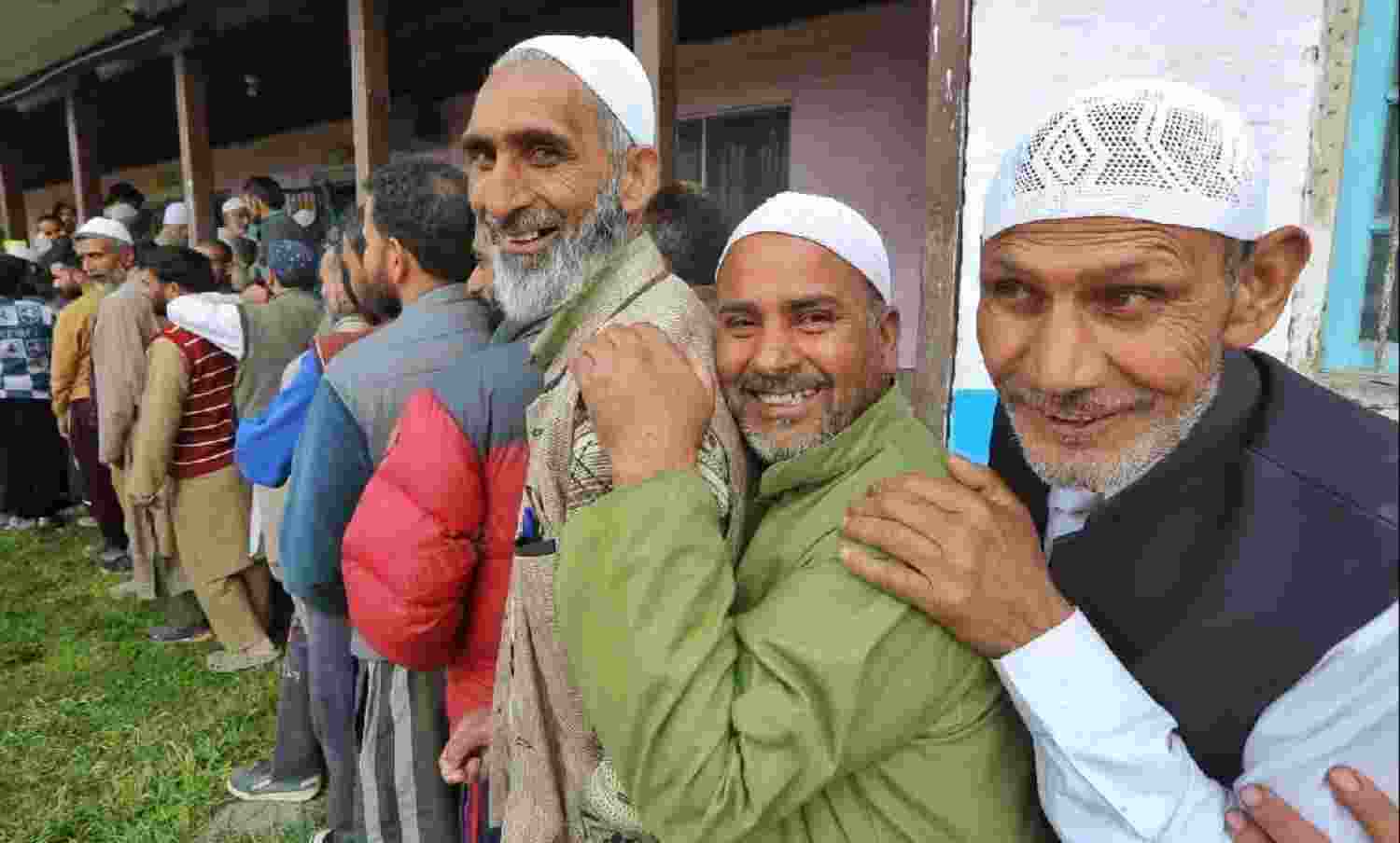 At 38%, Srinagar records its highest voter turnout since 1989