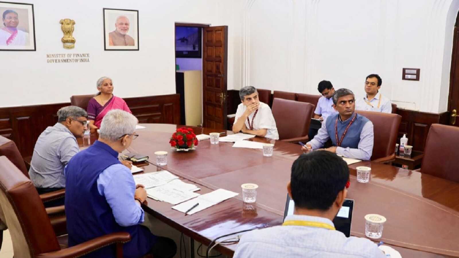 FM reviews capex plan for housing ministry with focus on PMAY