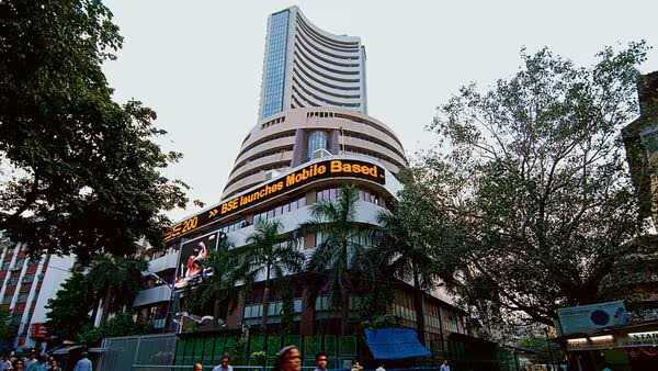 Sensex, Nifty drop again; Reliance, Bharti lead losses