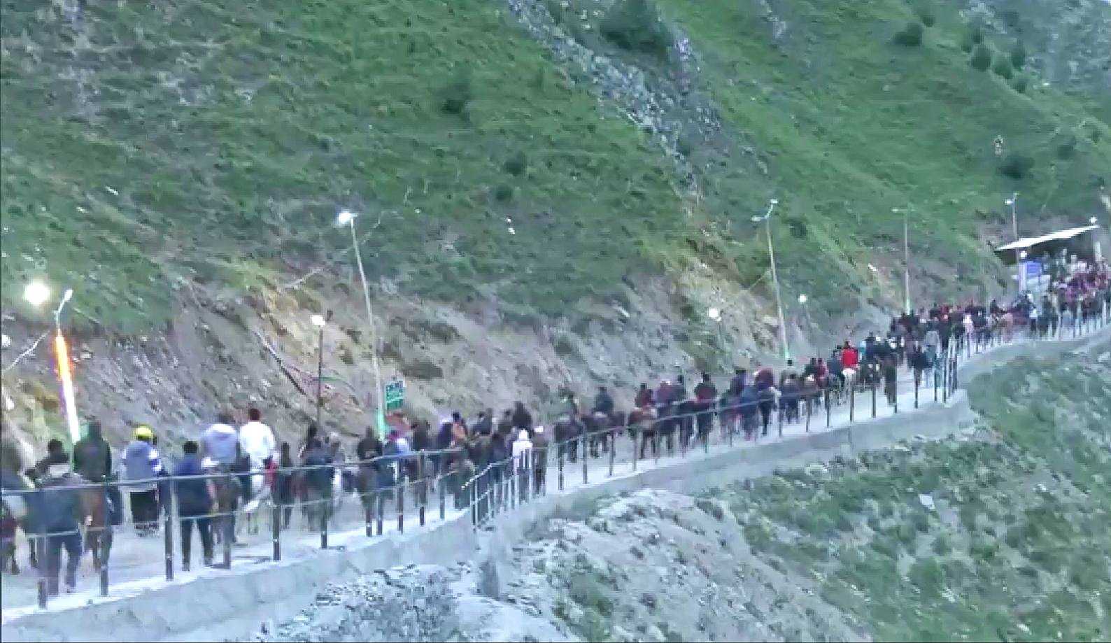 Fresh batch of pilgrims leaves for Amarnath yatra