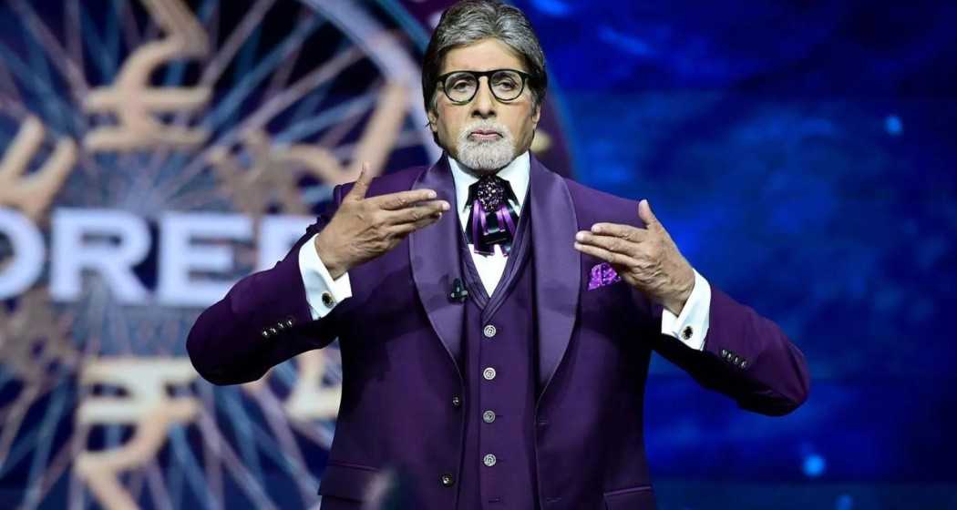 Megastar Amitabh Bachchan on the set of "Kaun Banega Crorepati."