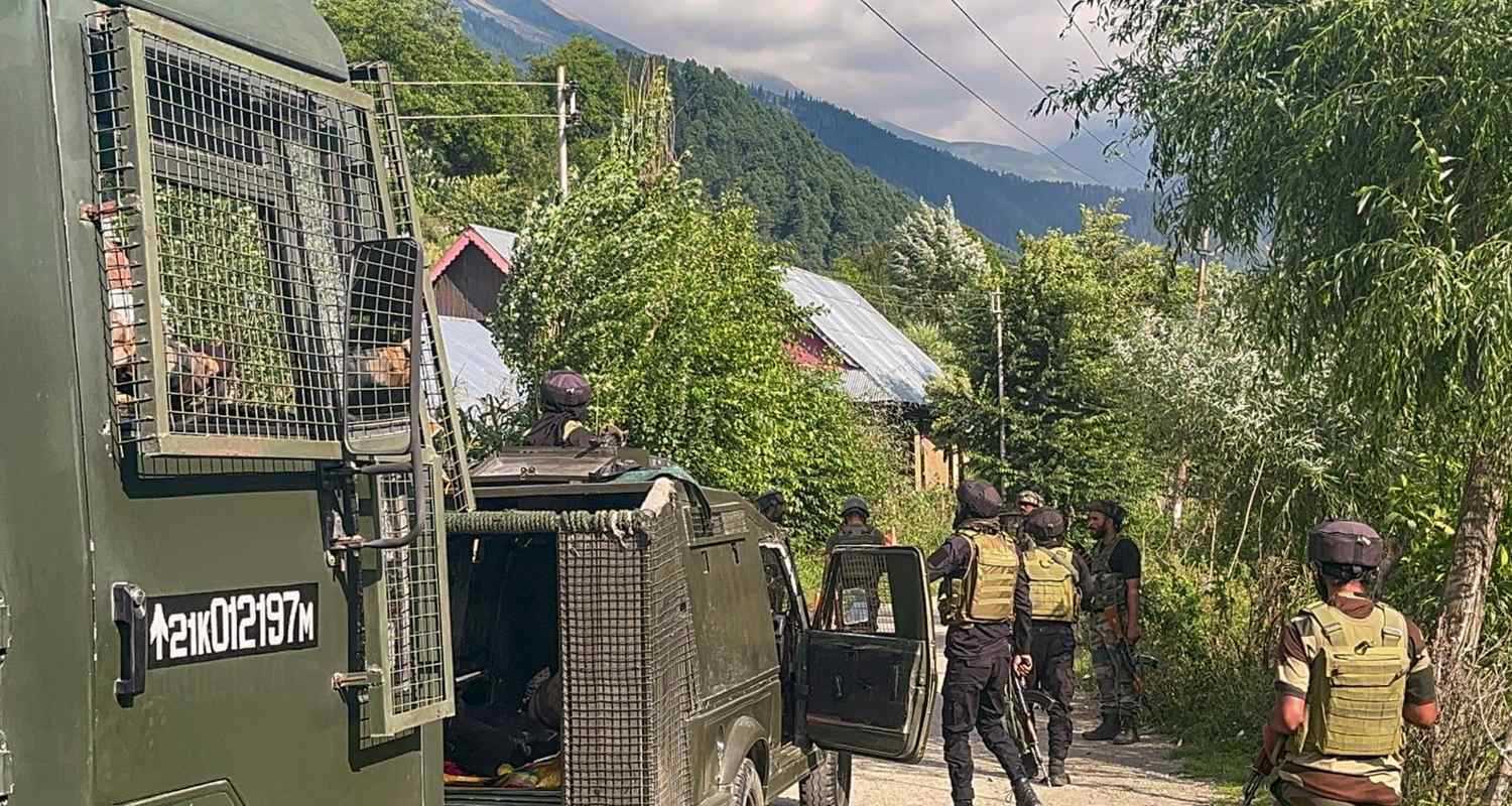 Security forces in Anantnag. Image via PTI.