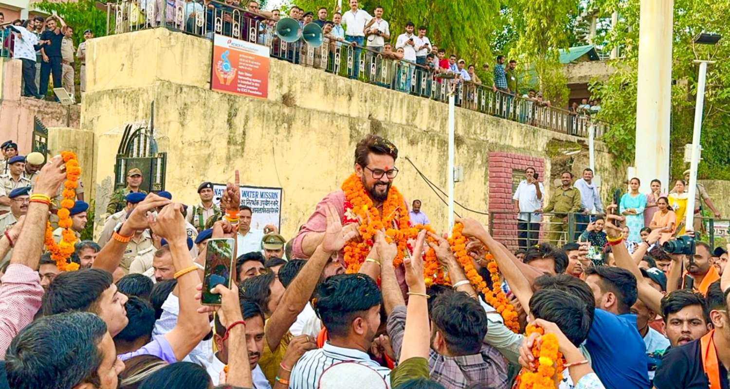 Anurag Thakur celebrates his victory with voters in Hamirpur constituency.