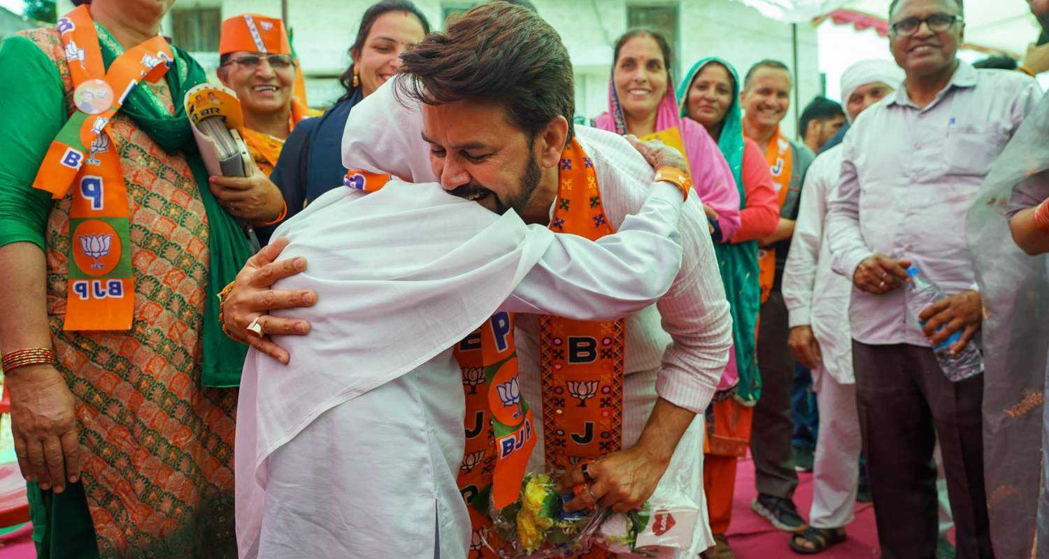 Anurag Thakur during poll campaigning. 