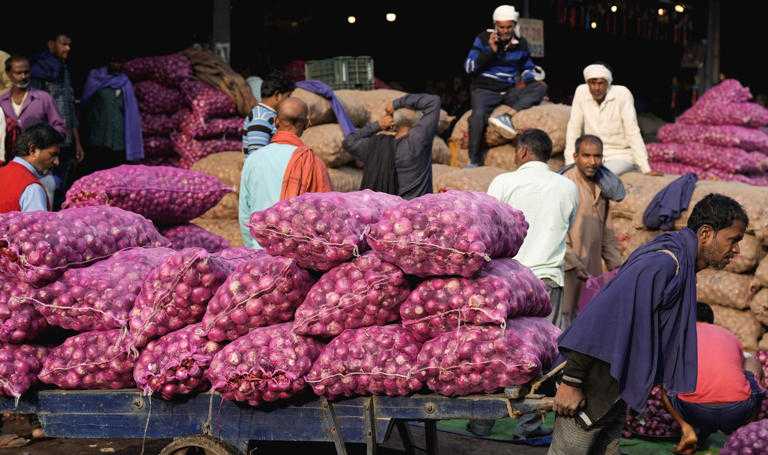 India, the world's largest exporter of onions, has decided to extend its ban on onion exports indefinitely