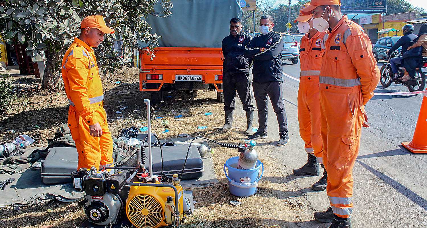 A chlorine gas leak in the Jhajhra area of Dehradun State Disaster Response Force National Disaster Response Force