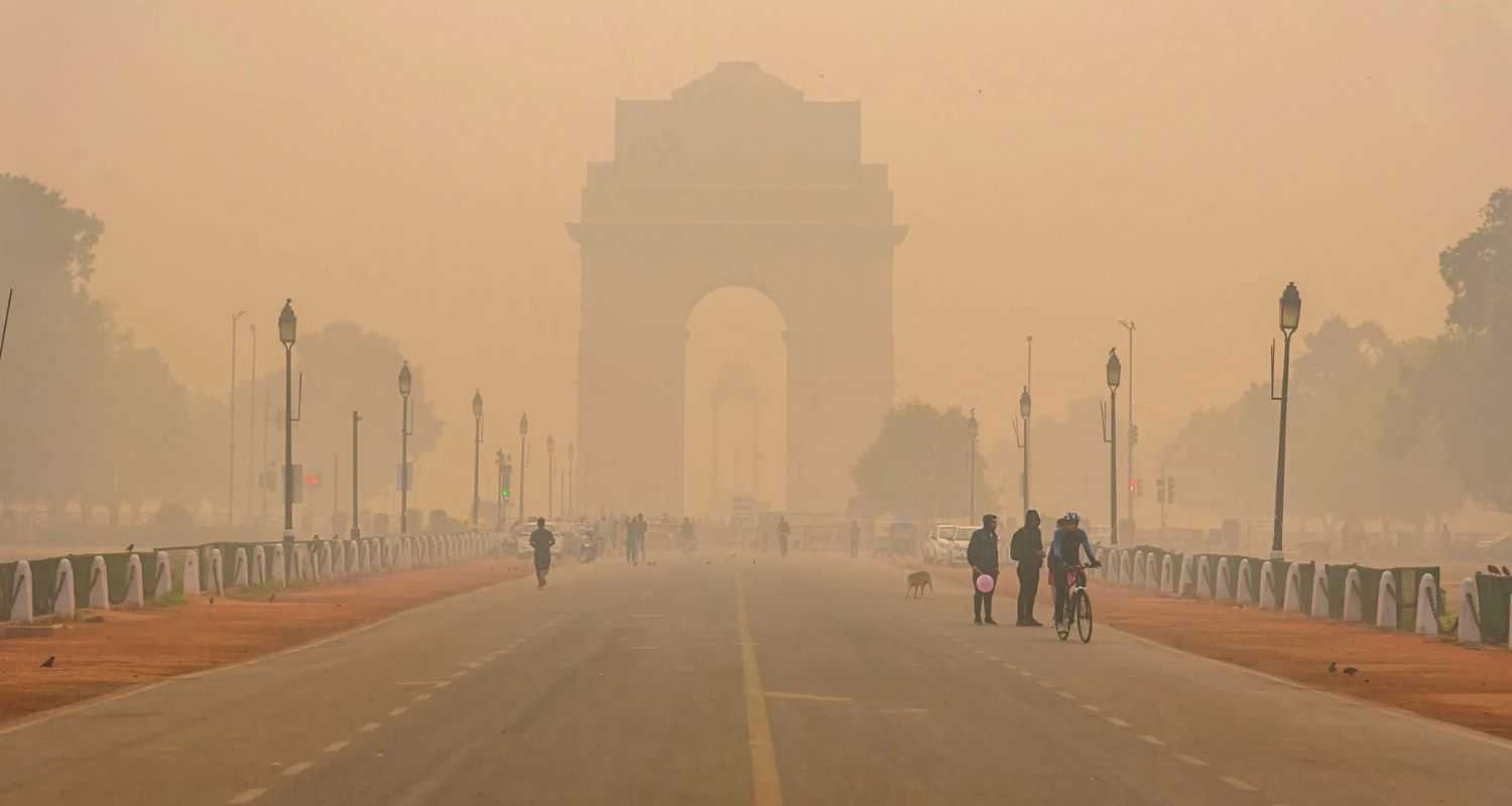 As many as eight stations in the national capital have been marked in the 'very poor' AQI range as the city recorded a pollution index of 278, prompting health concerns amid unseasonably warm temperatures.