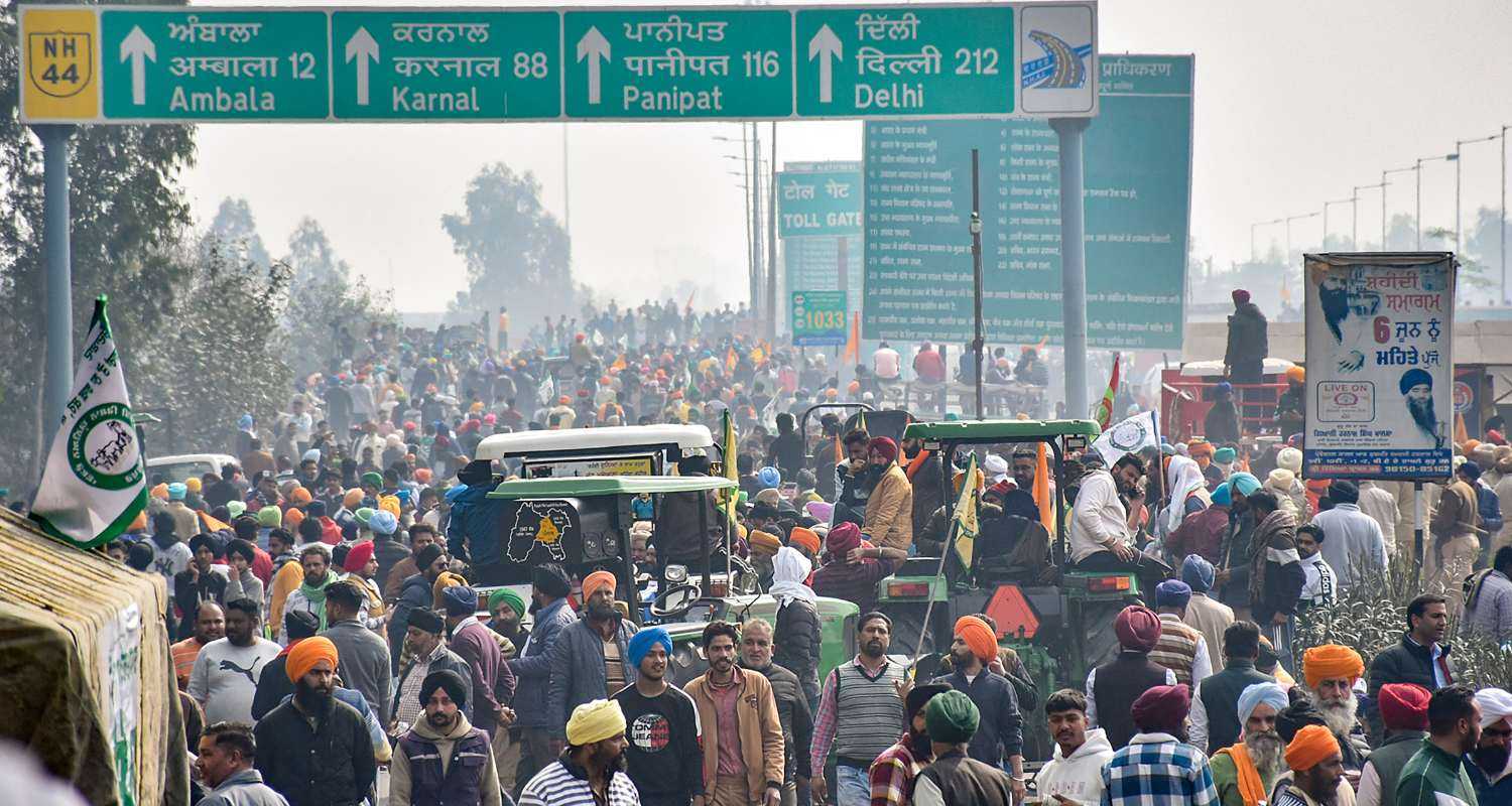 Farmers assemble at the Shambhu border (Punjab-Haryana) for their 'Delhi Chalo' march, near Ambala, Tuesday. 