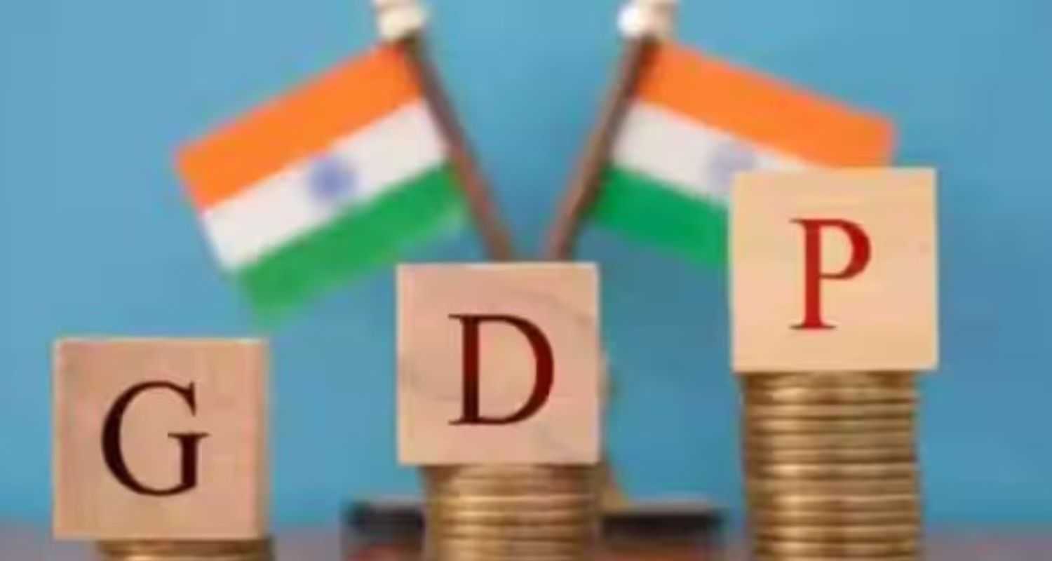 Top economists laud India's 8.2% GDP growth in FY24 