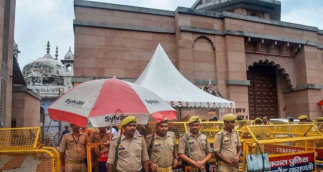 Police personnel in front of the controversial Gyanvapi Mosque. File Photo. 