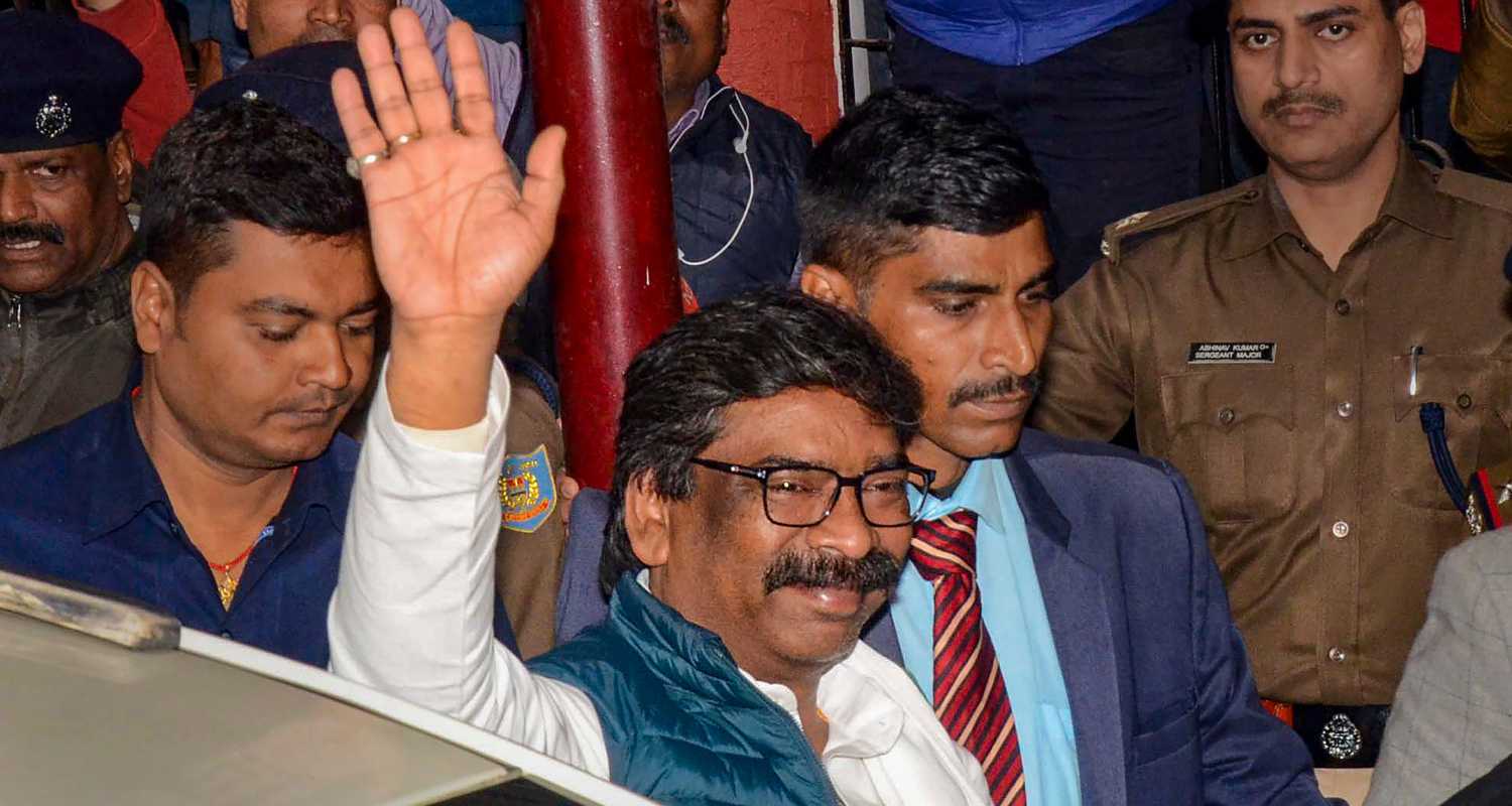 Hemant Soren being taken to judicial custody after ED arrested him from his residence.