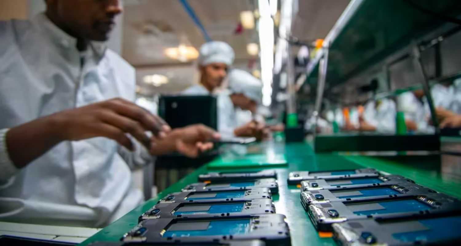 India Emerges As Major Mobile Phone Manufacturer With ₹4.1 Lakh Crore Value.