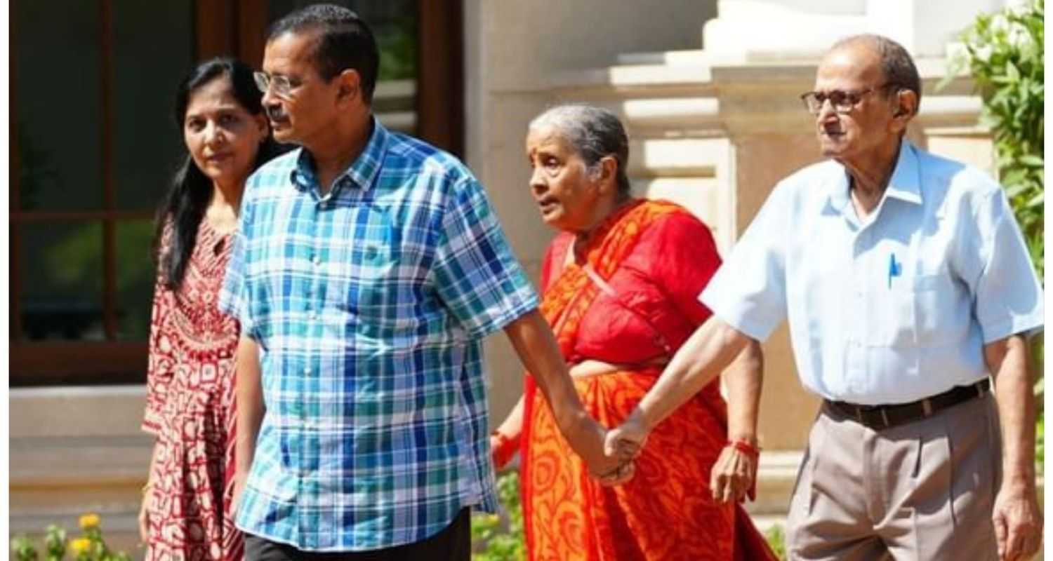 Former CM Arvind Kejriwal Shifts To Party MPs Bungalow In Delhi.