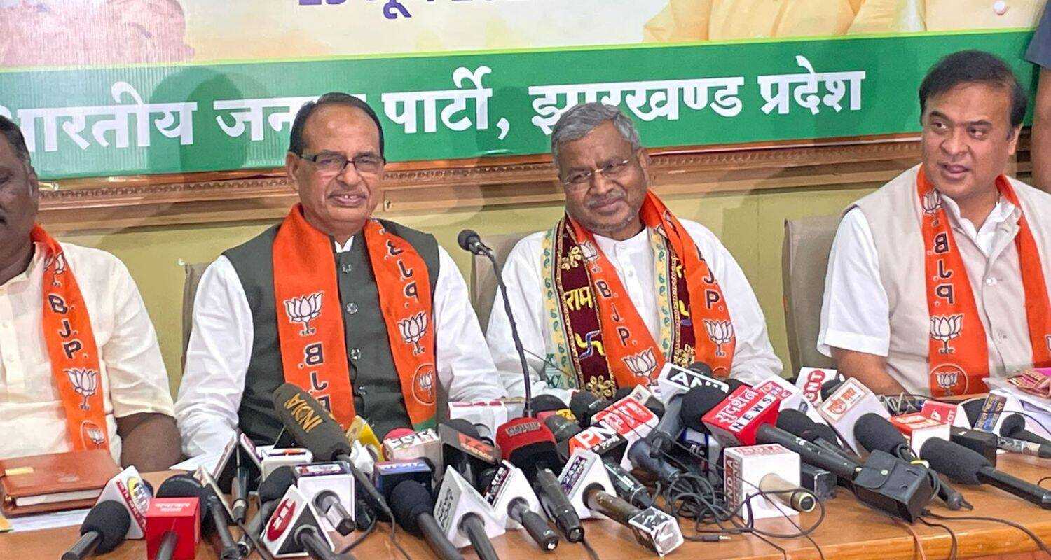 BJP expels 30 rebel leaders from party for 6 years in Jharkhand.