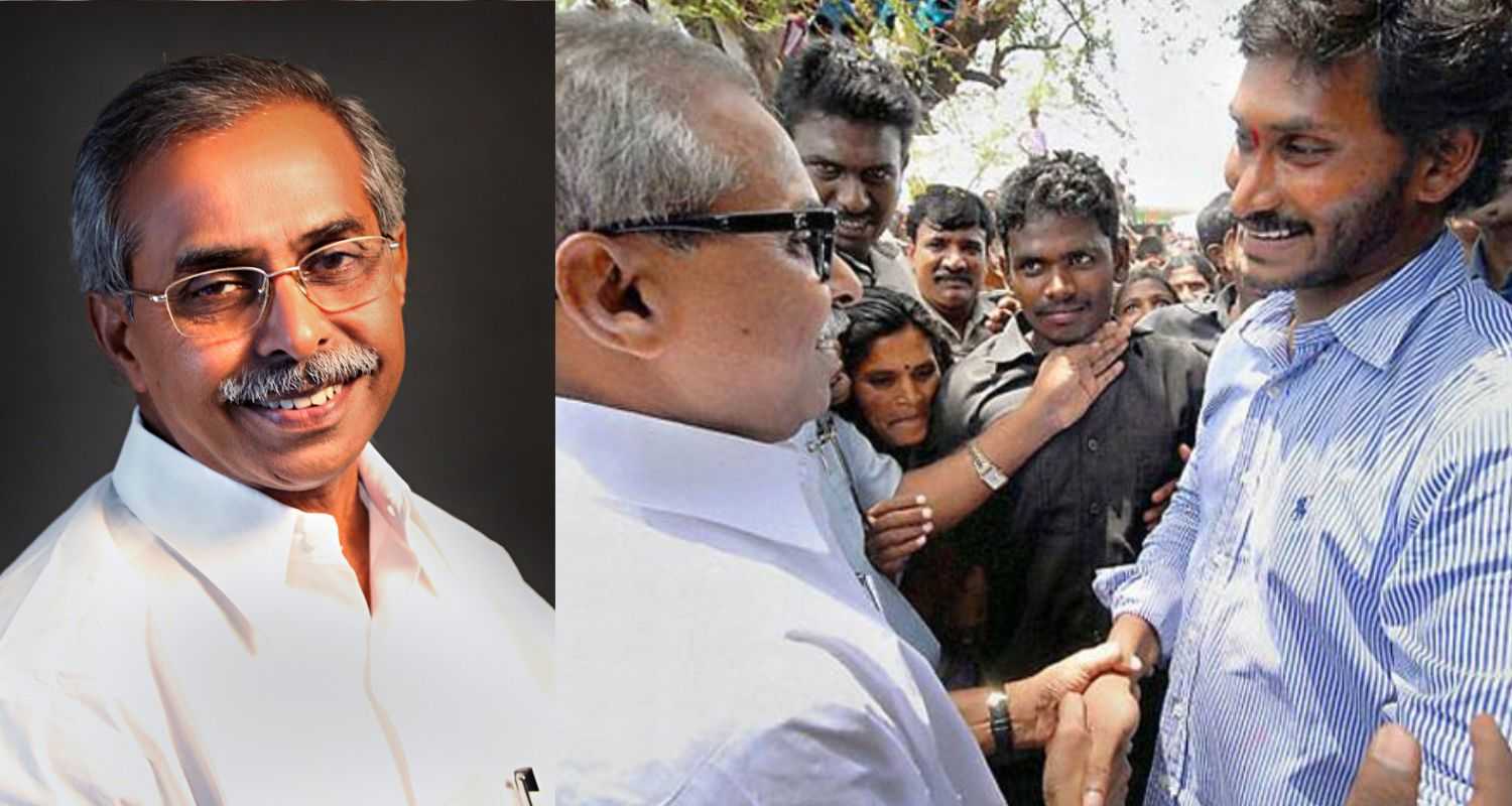 YSR Vivekananda Reddy (left). YS Jagan Mohan Reddy with Vivekananda, (right)