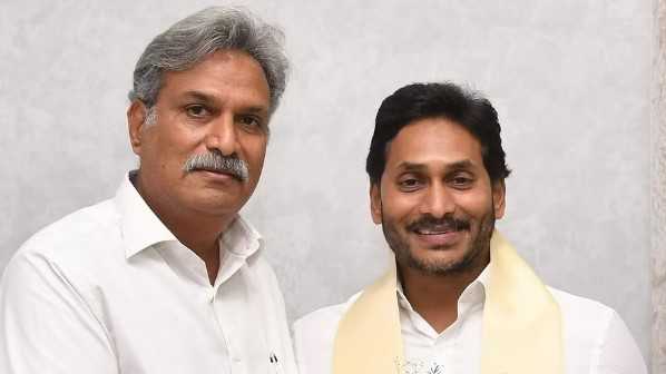 YSRCP's Srinivas quits politics after a drubbing in Vijayawada