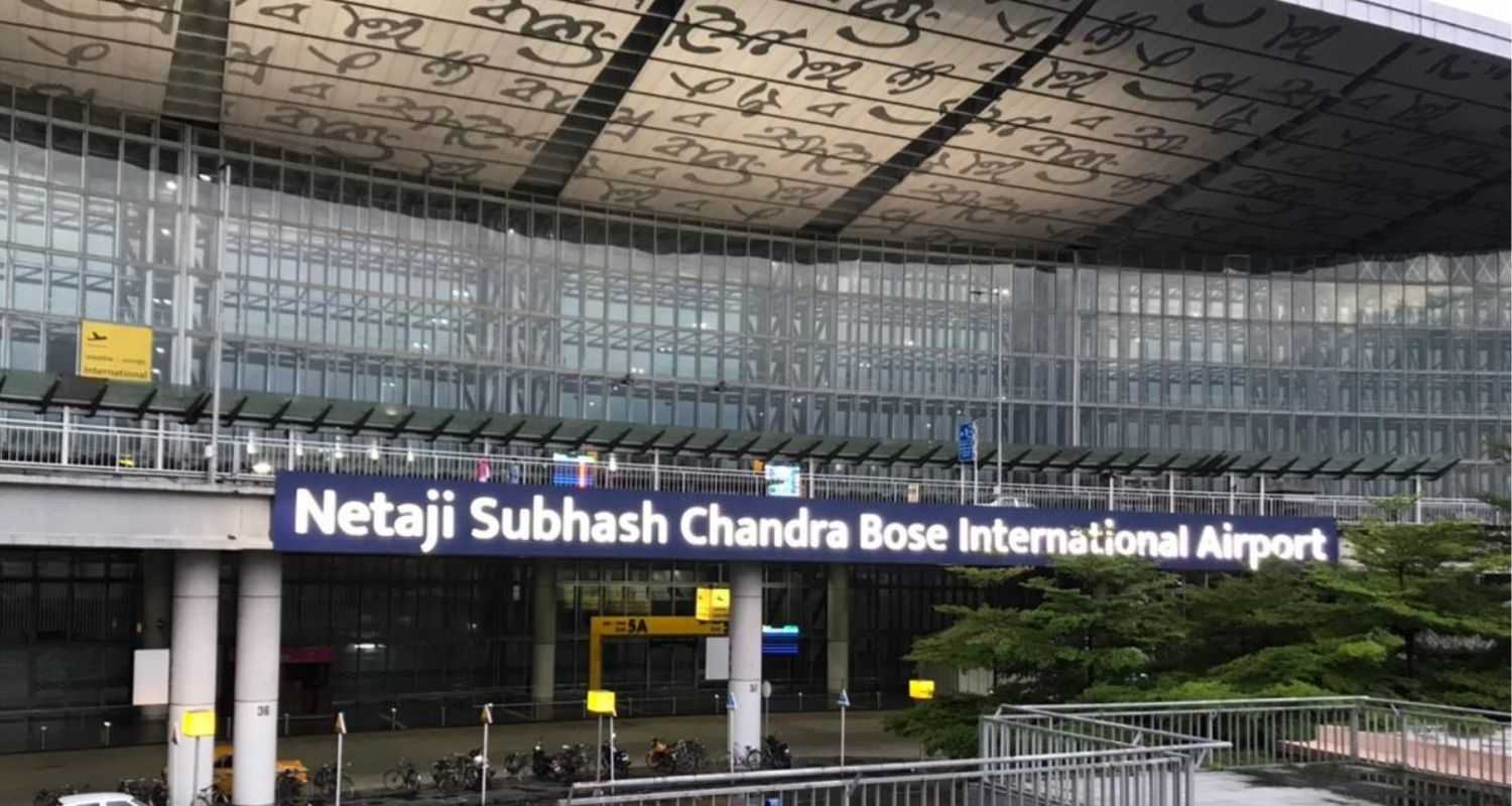 Kolkata airport gets bomb threat.