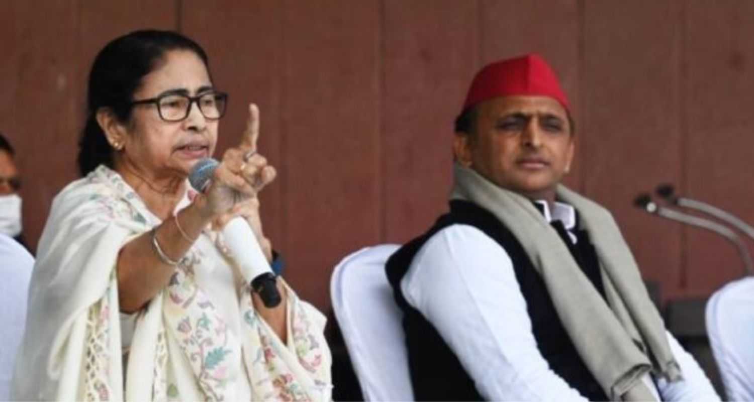 Akhilesh, Mamata show confidence in NDA's fall at TMC's Martyrs’ Day rally