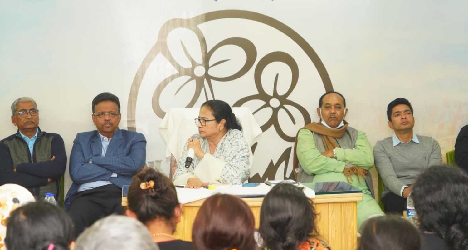 Mamata Banerjee to have the final call on seat sharing with the Congress for the Lok Sabha polls.