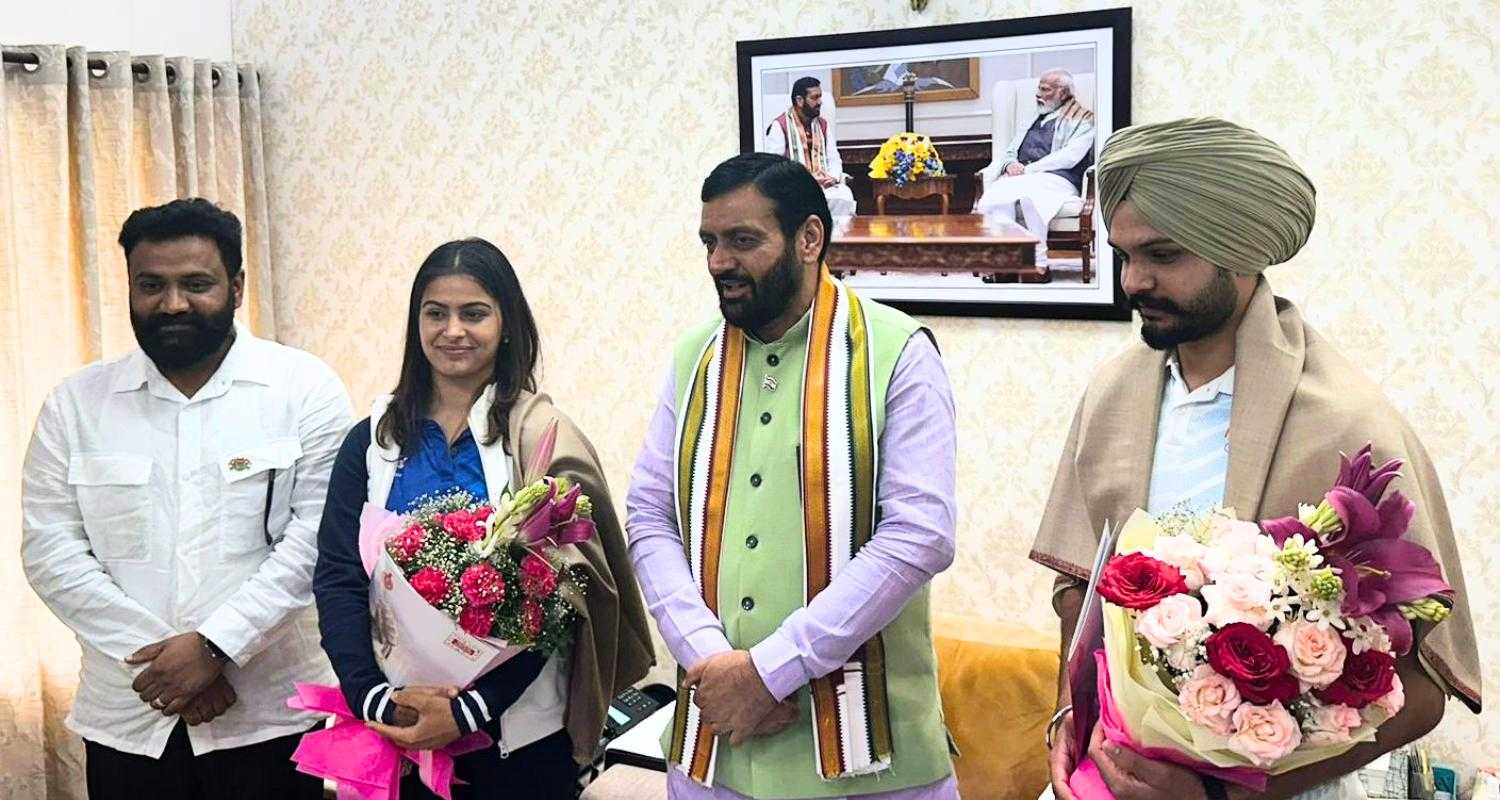 Haryana CM Nayab Saini met with Manu Bhaker and Sarabjot Singh at his residence.  