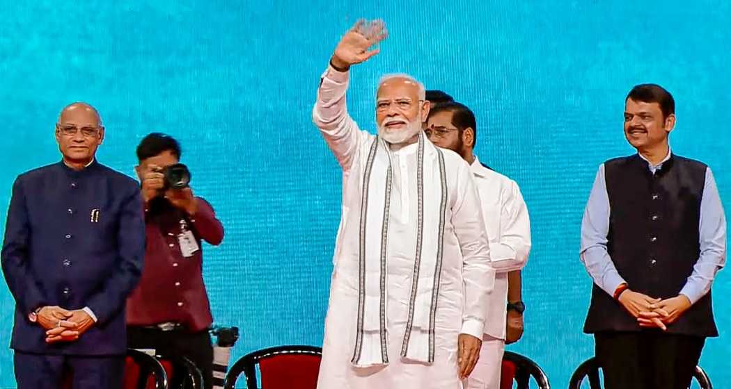 Prime Minister Narendra Modi with Maharashtra Governor Ramesh Bais and Deputy Chief Minister Devendra Fadnavis during the foundation stone laying and inauguration ceremony of multiple developmental projects, in Mumbai, Saturday, July 13, 2024. 