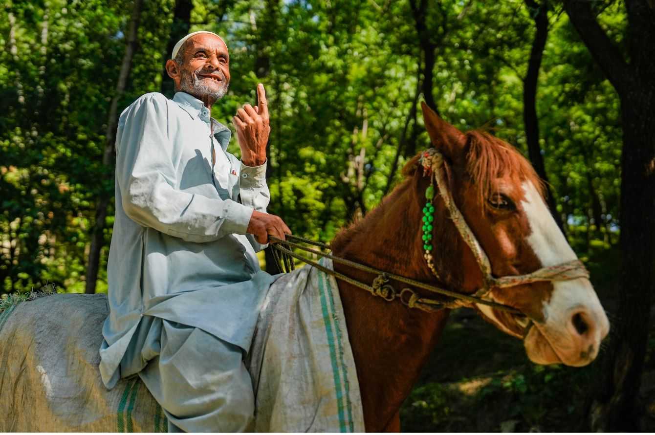 Segments recording the highest turnout were, Surankot (ST) – 62.65 per cent, Poonch Haveli – 64.19 per cent,  Mendhar – 64.69 per cent, Thanna Mandi (ST) – 65.34 per cent, Nowshera – 65.47 per cent and Rajouri (ST) – 66.09 per cent. 