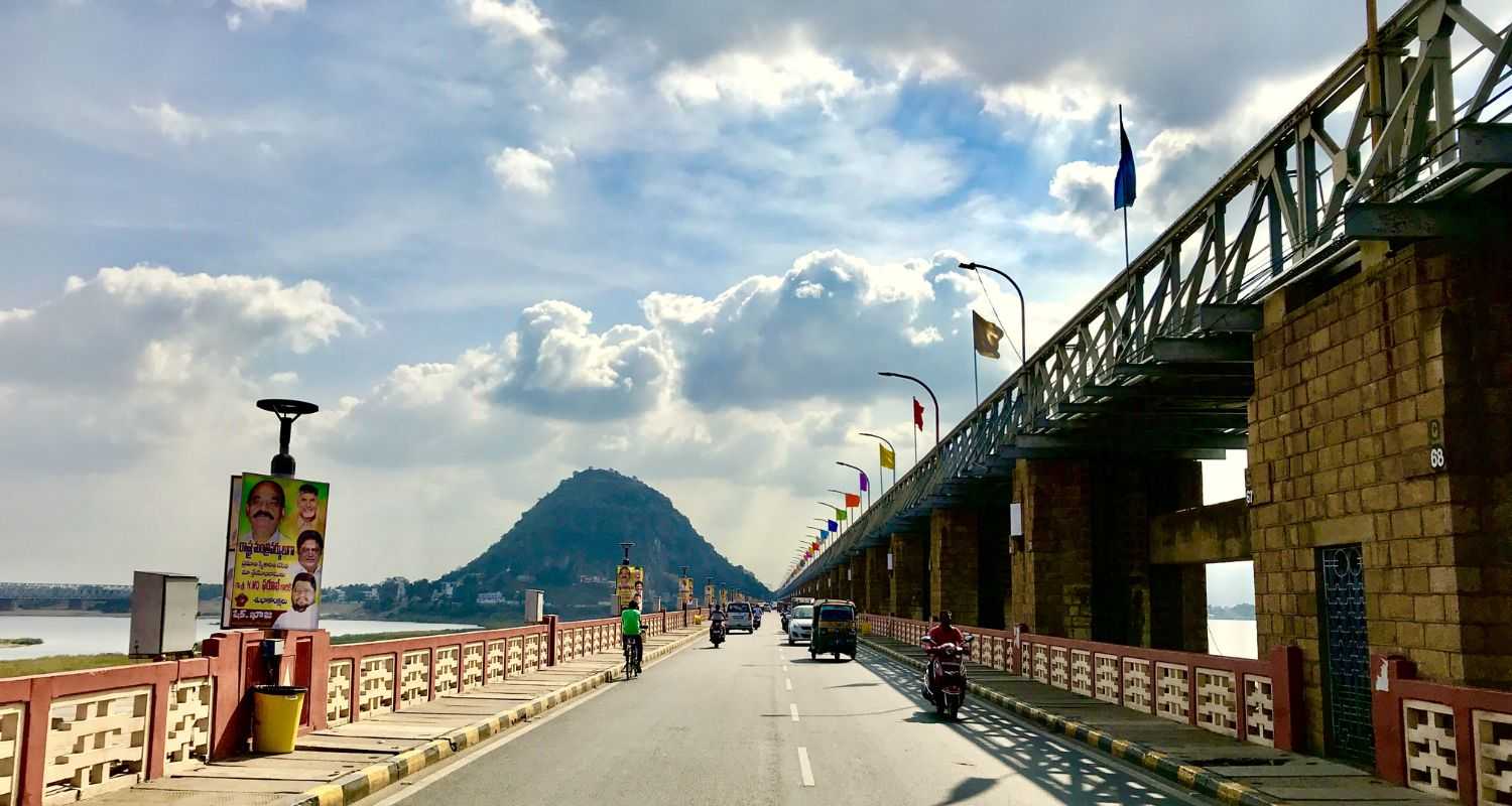 The Prakasam barrage. Image via Wikipedia.