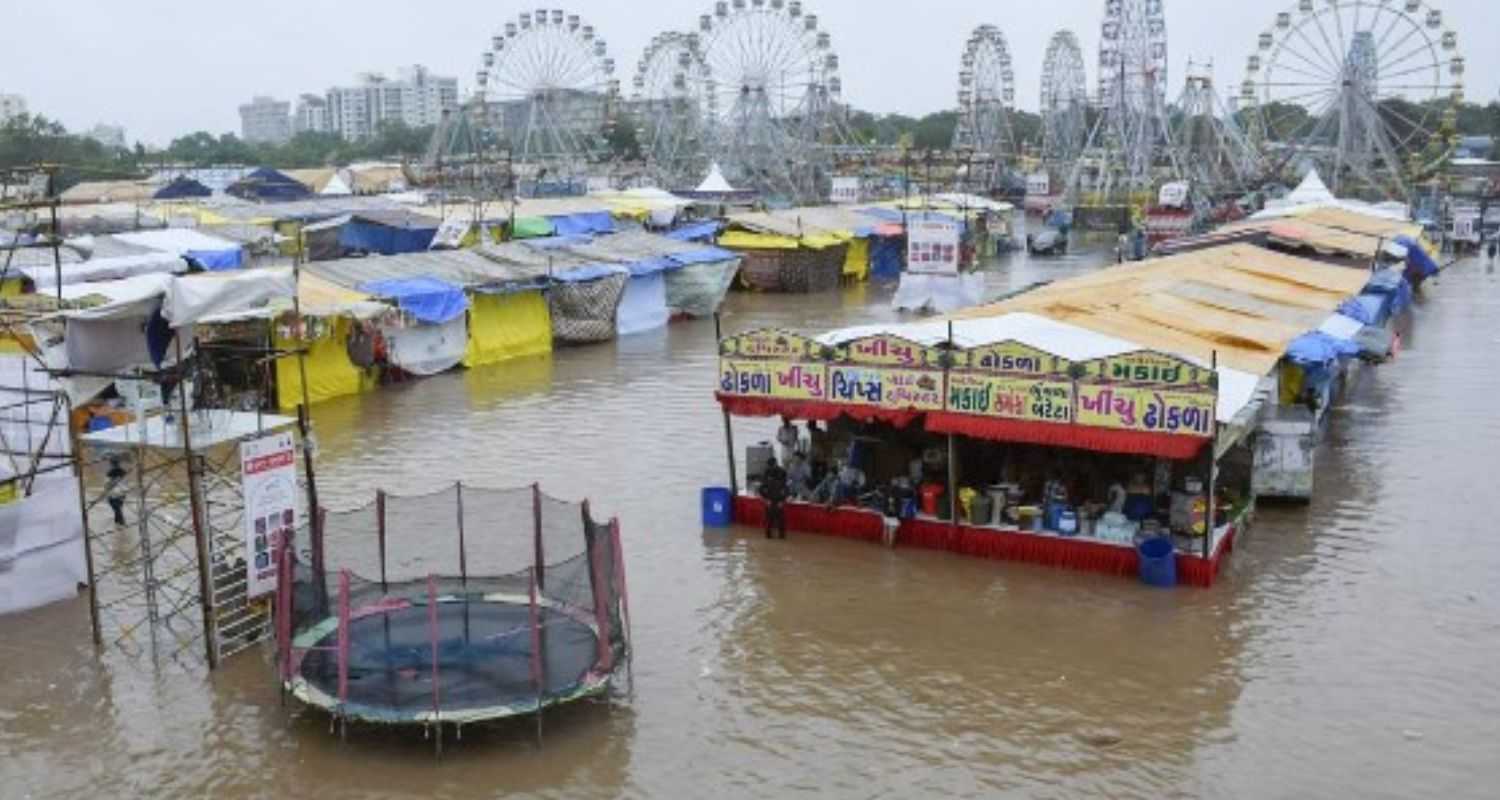 IMD warns of heavy rainfall in several states