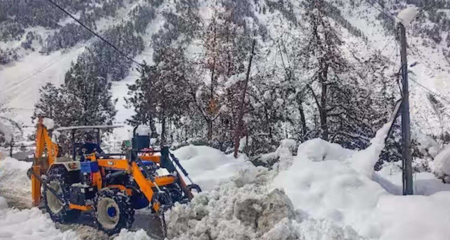 Heavy snowfall covered a road at Sissu, in Lahaul and Spiti district. 