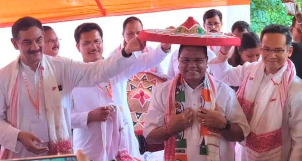 Former Assam Congress chief Ripun Bora reclaims his position within the party, marking his return from the Trinamool Congress, with AICC general secretary Jitendra Singh and other leaders at the ceremony in Charaideo.