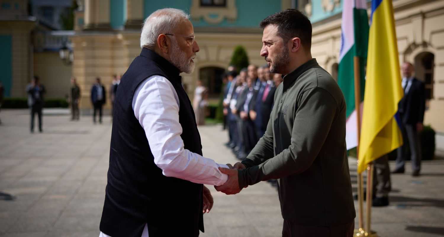 Ukrainian President Zelenskyy greets Indian PM Modi in Kyiv.