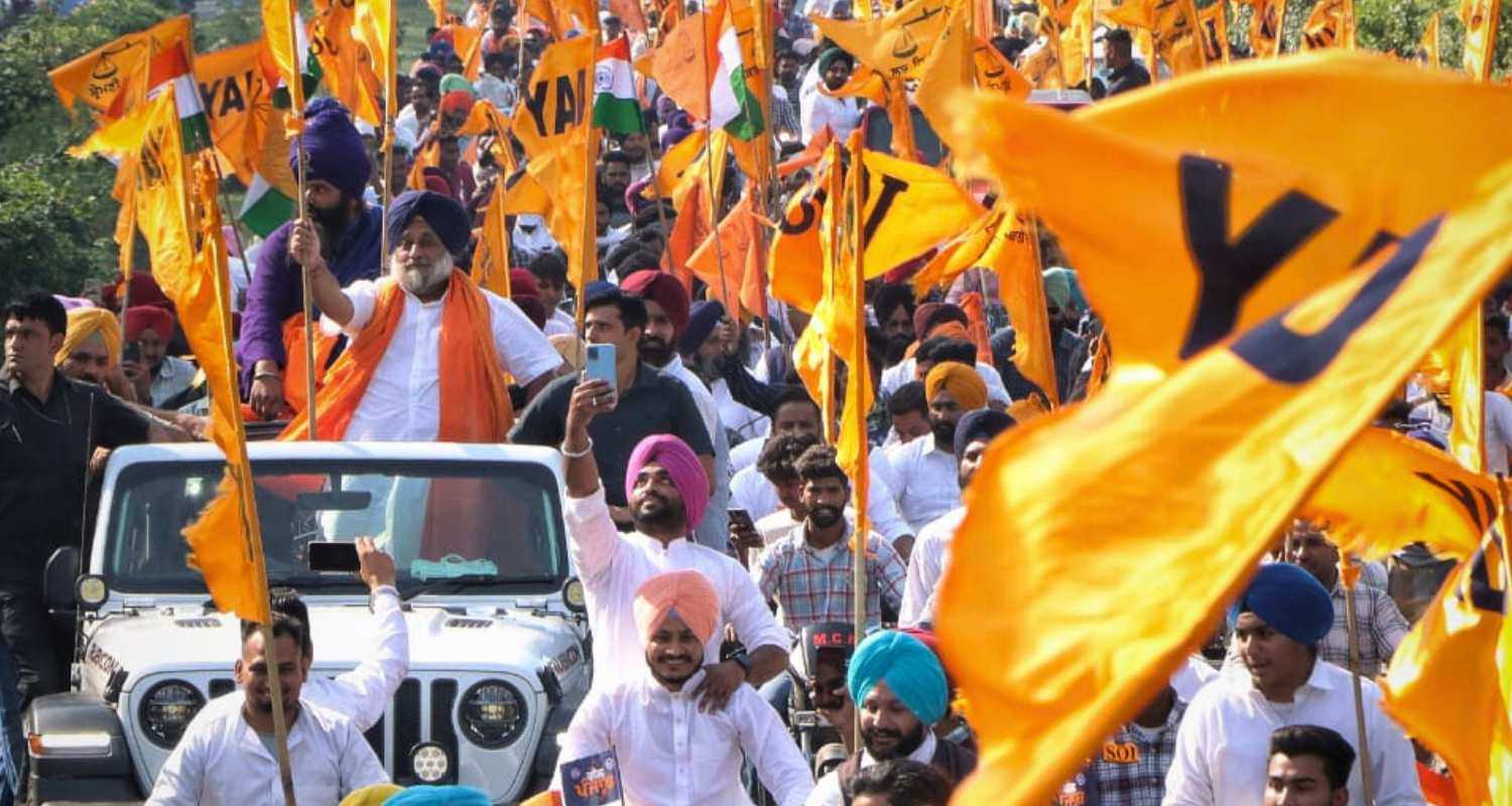 Once a dominant political force in Punjab, the Shiromani Akali Dal is now struggling for its space to retain just one seat of Bathinda, which has been represented by Harsimrat Kaur Badal, the wife of Sukhbir Singh Badal since 2009. 