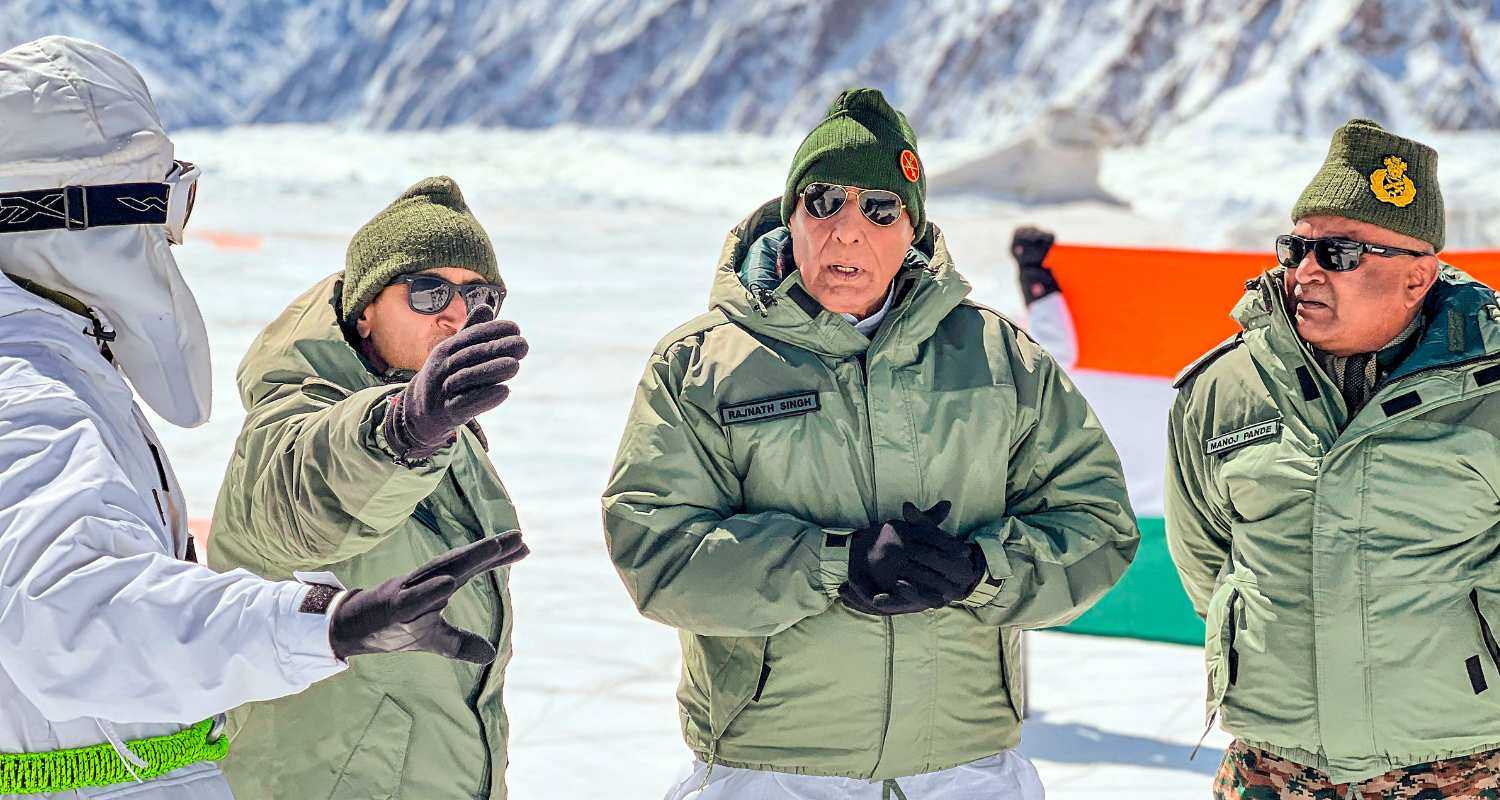  Defence Minister Rajnath Singh and Chief of Army Staff General Manoj Pande. 