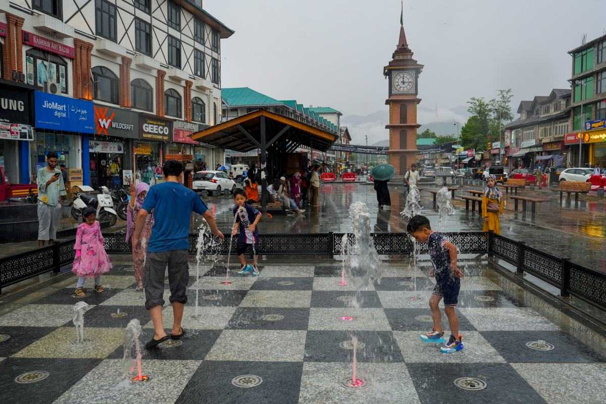 According to meteorological department officials, intermittent rain is expected until August 7.