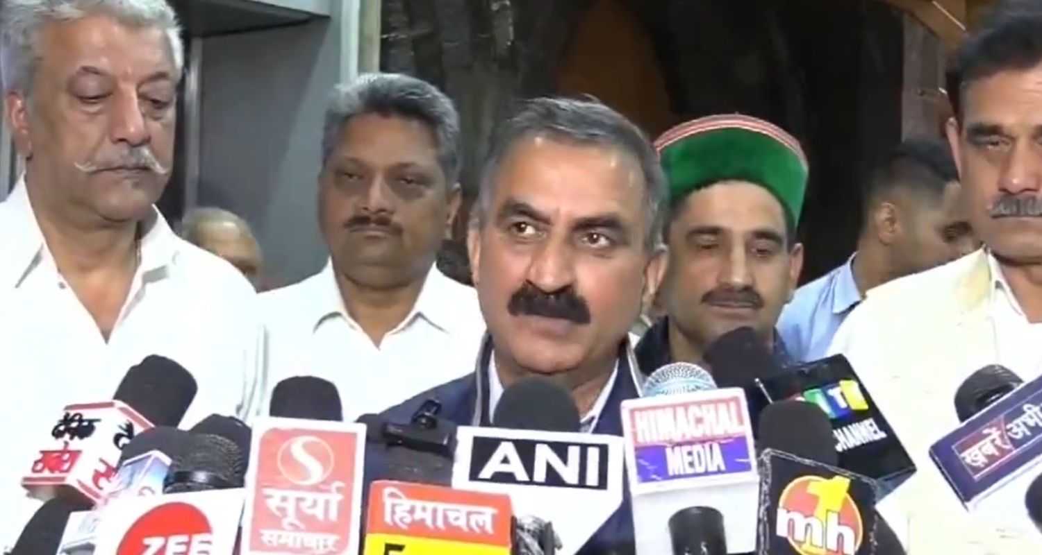 Himachal CM Sukhvinder Singh Sukhu addressing reporters. Screengrab via X.