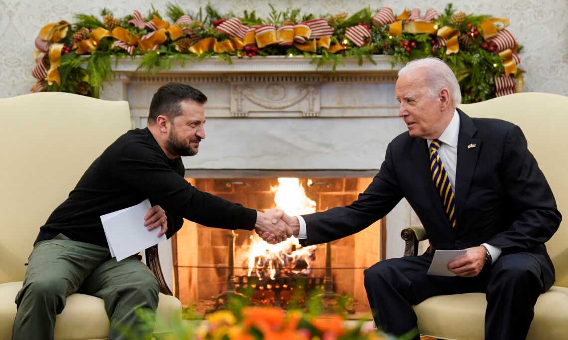 US President Biden with Ukrainian President Volydymyr Zelenskyy.