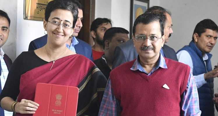 Delhi's Finance Minister, Atishi Marlena, announced the budget with an outlay of 76,000 crore for the 2024-25 fiscal year in the Assembly, incorporating the theme of Ram Rajya.    