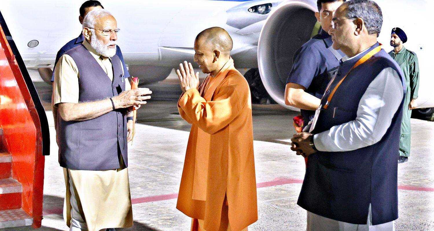 Uttar Pradesh CM Yogi Adityanath with Prime Minister Narendra Modi. Image X.