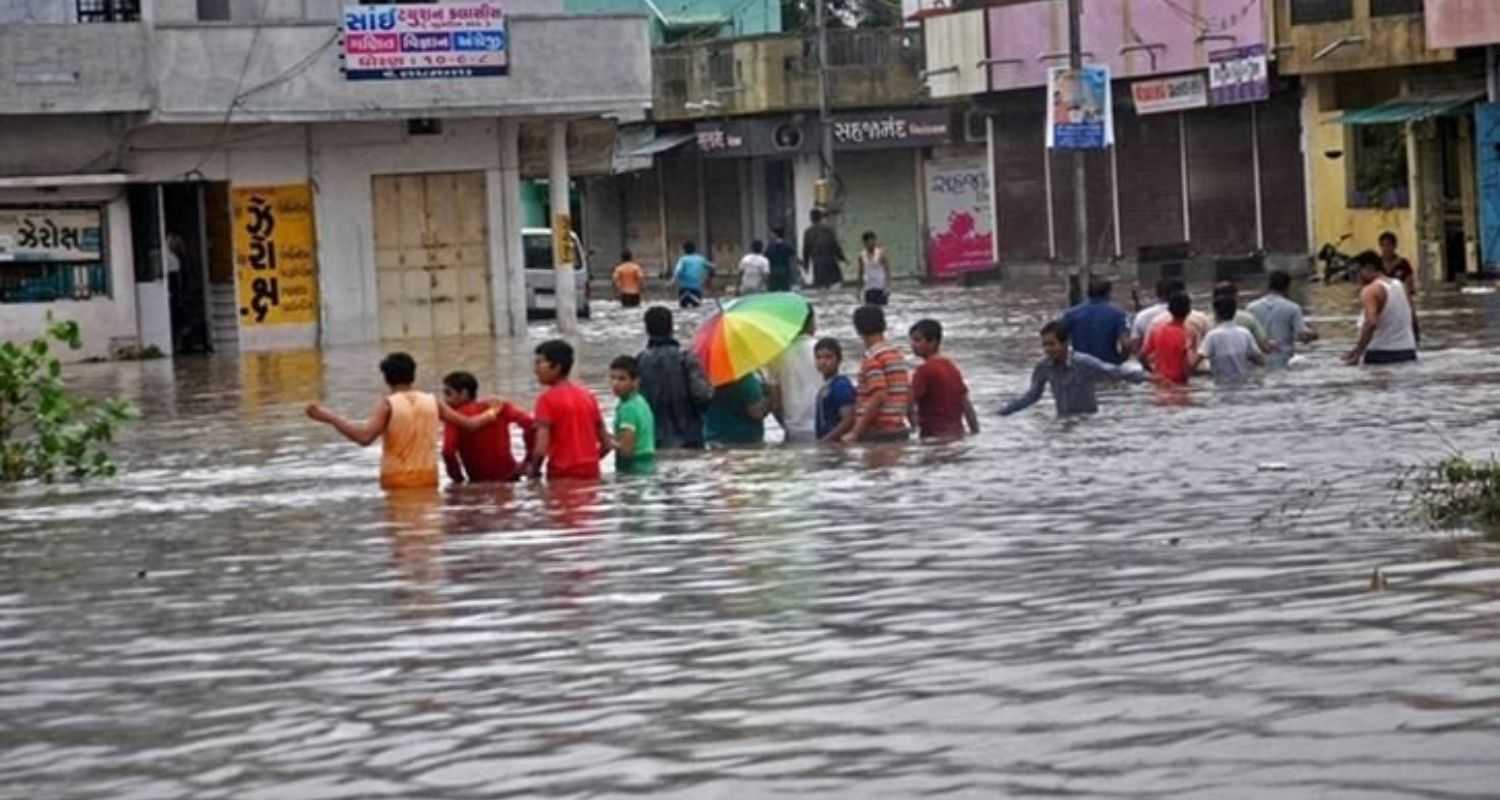 Vapi Gujarat Hit Hard by Heavy Rain and Widespread Waterlogging.