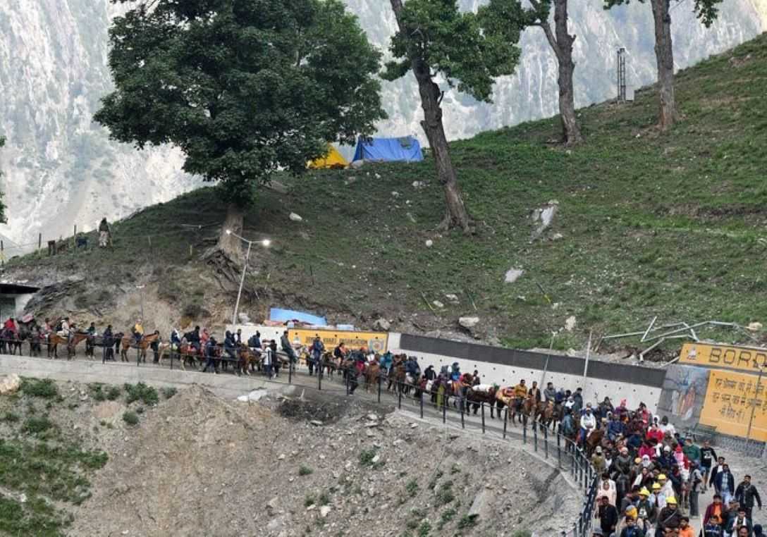 For the past week, between 4,600 and 6,500 pilgrims have been leaving Jammu daily for the twin base camps of Baltal and Pahalgam.