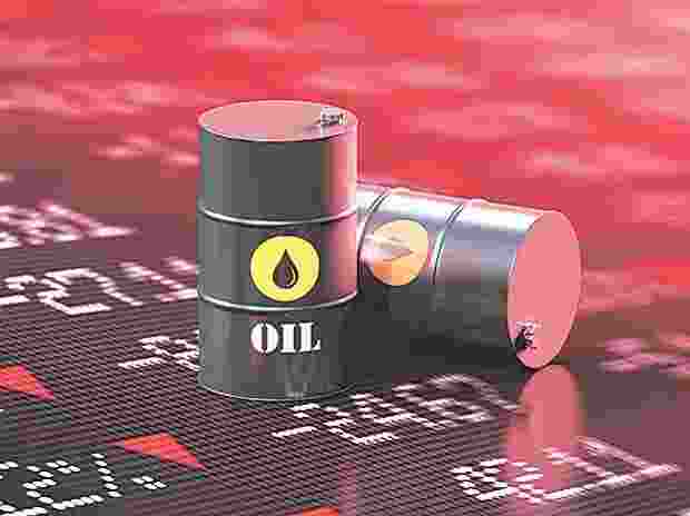 Global oil price drop of over $4 a barrel spells benefits for India
