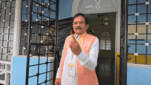 BJP , Cong candidates, including Shripad Naik and Pallavi Dempo, cast their votes in Goa's LS polls