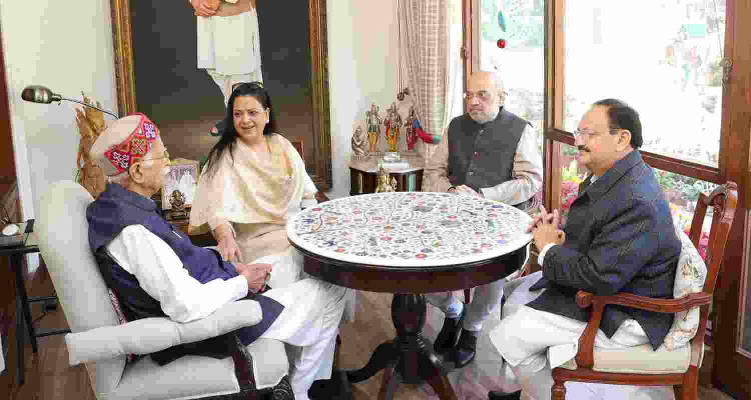 Shah and Nadda meets Advani.
