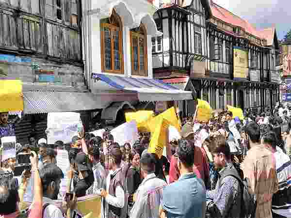 Unemployed youth demand action on vacant posts in Himachal