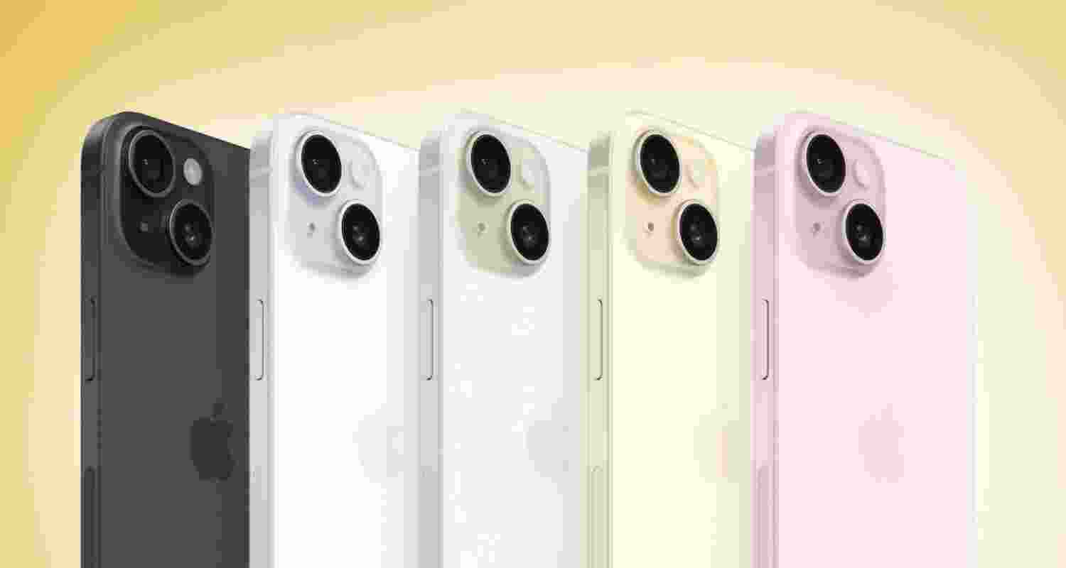 The rumored Slim model is anticipated to feature a 6.6-inch display, fitting between the standard iPhone 17 (6.1-inch) and the Pro variant (6.3-inch), but smaller than the Pro Max's 6.9-inch screen.