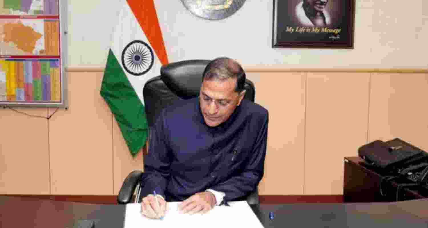 Arun Goel assumes charge as the Election Commissioner at Nirvachan Sadan in New Delhi on Nov. 21, 2022. 