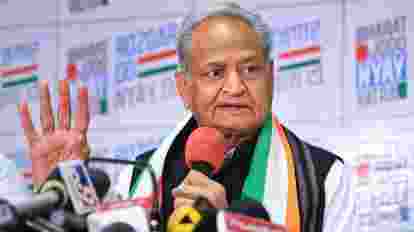 Governors doing politics not 'good tradition', says Gehlot