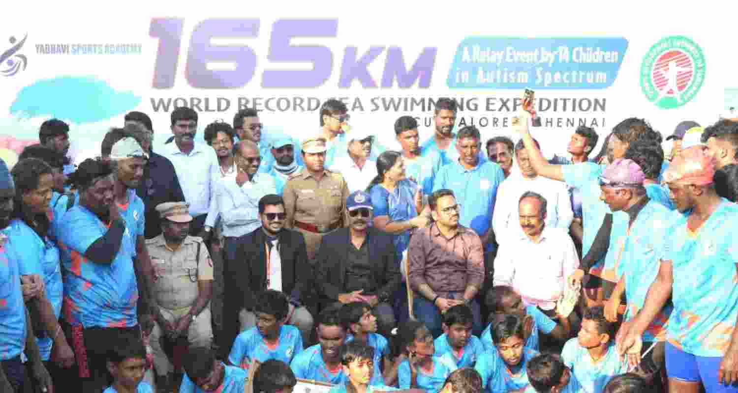 Children from the Yadhavi Sports Academy participating in the event to celebrate their swimming achievement. Image courtesy of India Book of Records.