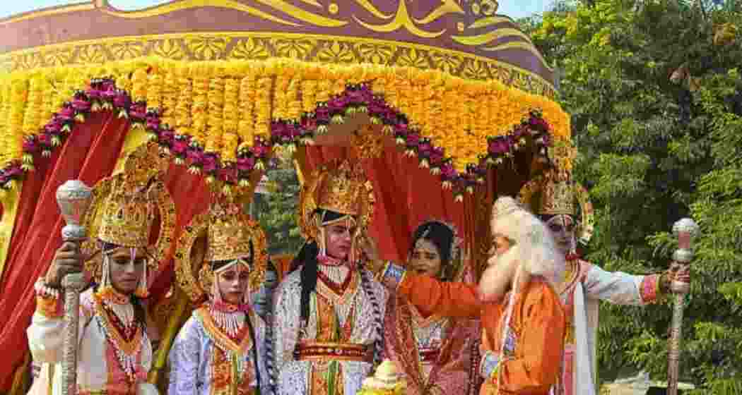 Artists dressed as Lord Rama, Lakshman and Sita participate in a tableau ahead of Deepotsav celebrations, in Ayodhya, Wednesday, Oct. 30, 2024.